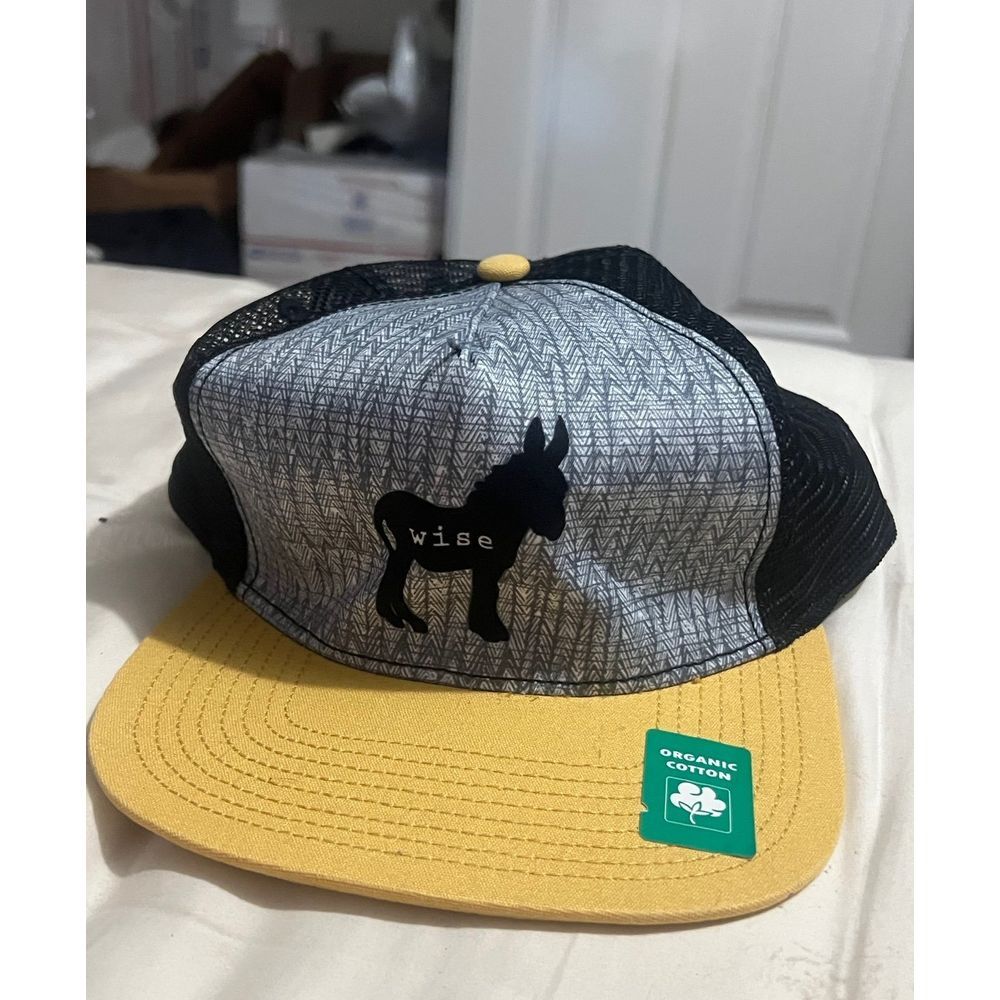 New with tags Prana hat